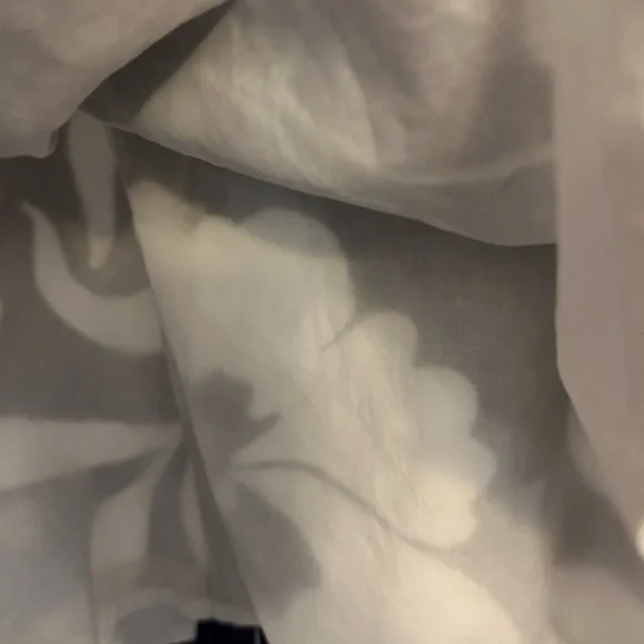 Lilly Pulitzer White Dress with Navy Accents - Picture 5 of 8